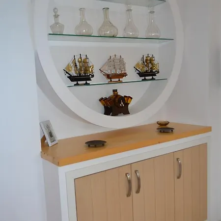 Qarri Villa *