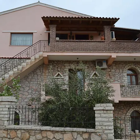 Qarri Ksamil