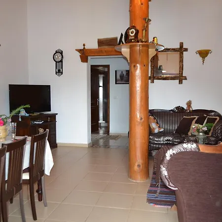 Qarri Villa